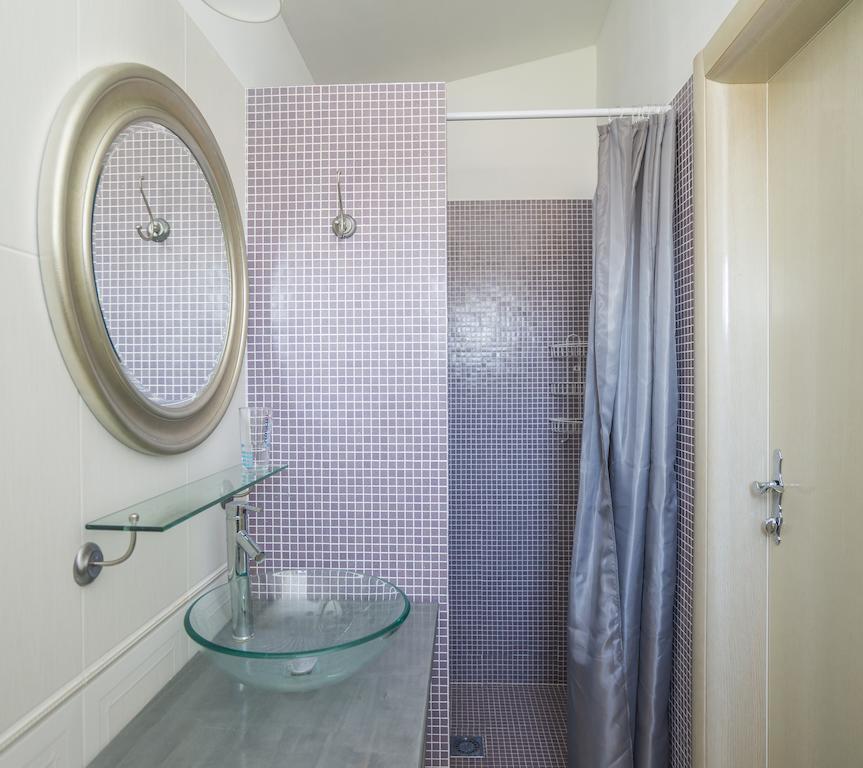 Apartments & Rooms Buoni Amici Murine Kamer foto
