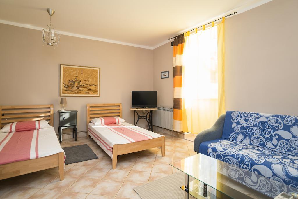Apartments & Rooms Buoni Amici Murine Buitenkant foto