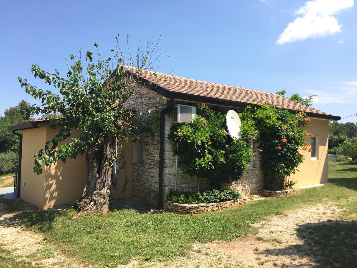 Apartments & Rooms Buoni Amici Murine Buitenkant foto